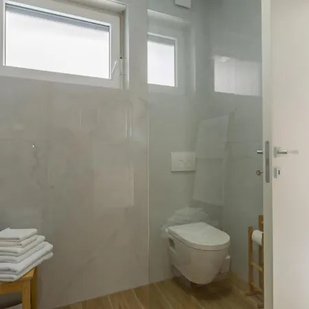 3 Bedroom Cozy In * Πούλα