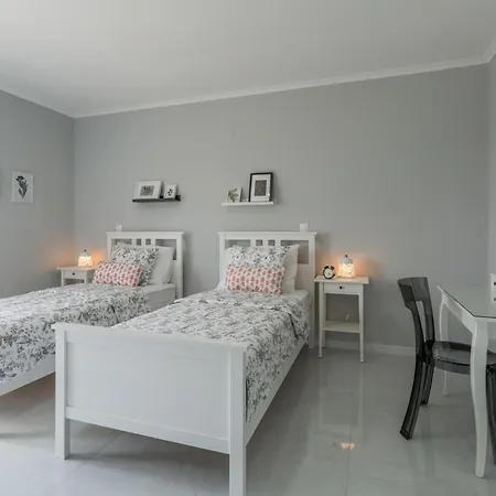 3 Bedroom Cozy In Holiday home *